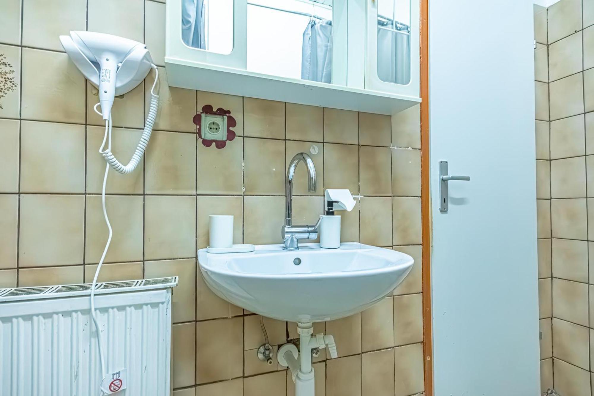 Central Belvedere 3Br Shared Apartment - 12 Min From City Center Bécs Kültér fotó